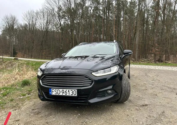 ford mondeo Ford Mondeo cena 48900 przebieg: 229000, rok produkcji 2018 z Skwierzyna